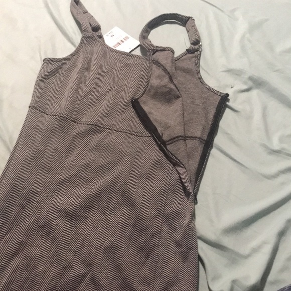 Fitted dress - Picture 3 of 4